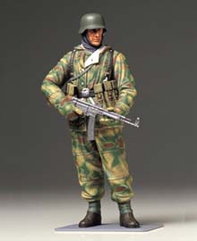 1/16 WWII ドイツ冬期装備歩兵（防寒戦闘服）
