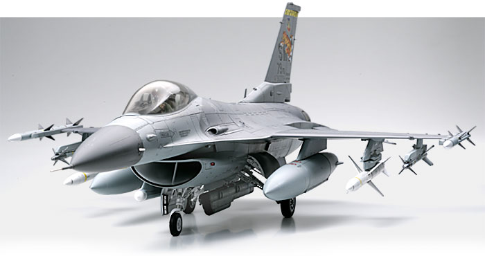1/32 ロッキードマーチン F-16CJ [ブロック50] ファイティングファルコン