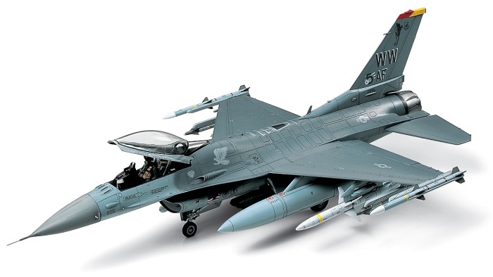 1/48 ロッキード マーチン F-16CJ ファイティングファルコン - ウインドウを閉じる