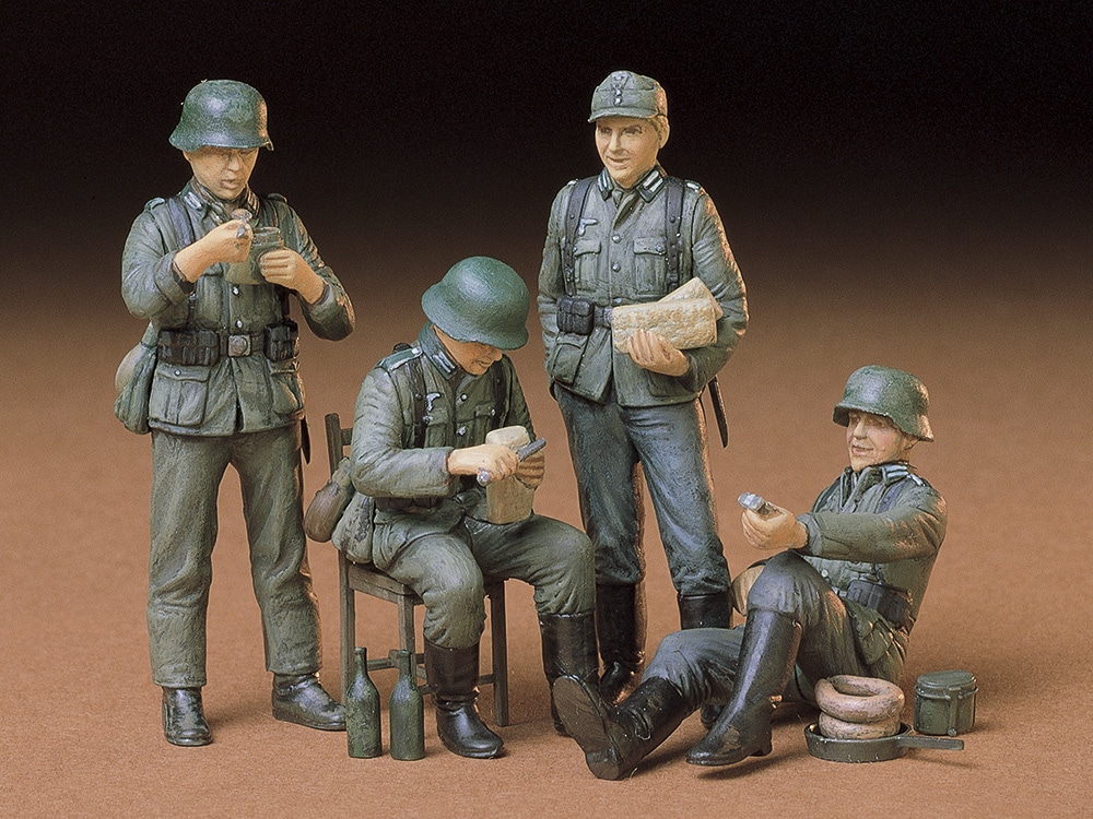 【予約する】　1/35 ドイツ歩兵・休息セット 【特別販売製品】