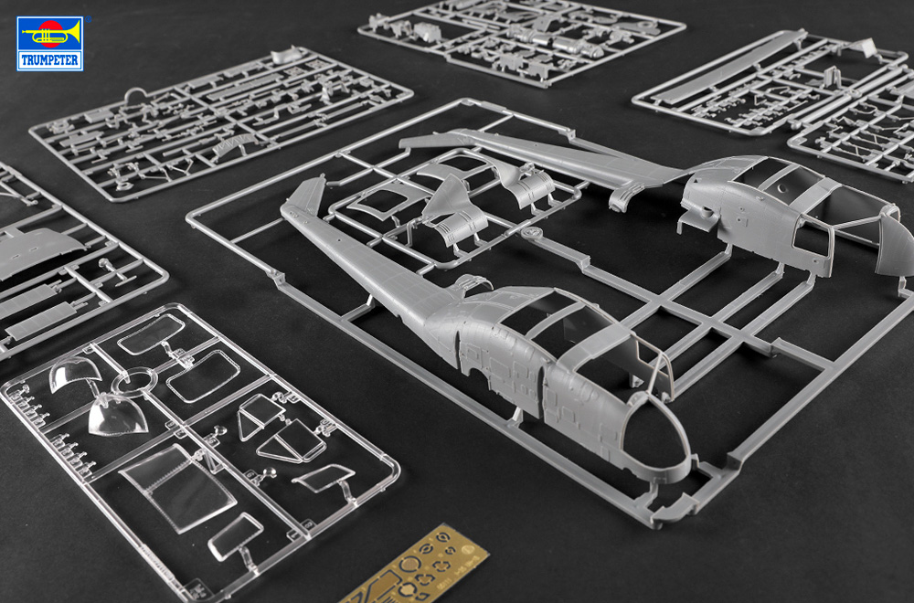 【予約する】　1/35 UH-1B ヒューイ