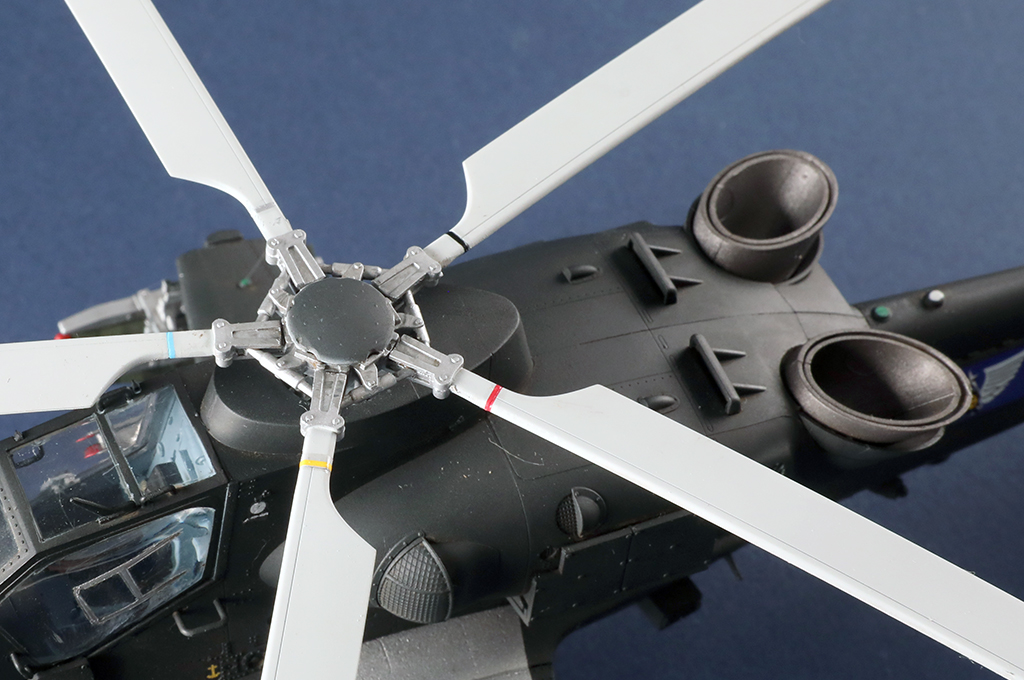 1/48 中国人民解放軍 Z-10G 攻撃ヘリコプター [05849] - 6,864円