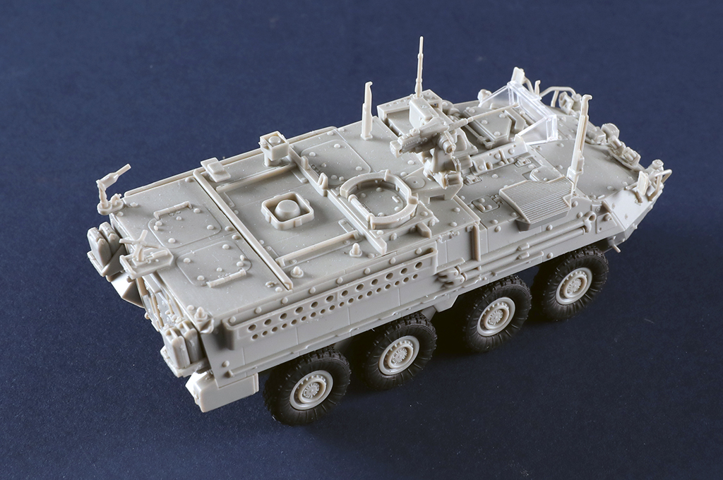 1/72 アメリカ陸軍 M1130 ストライカー 指揮通信車