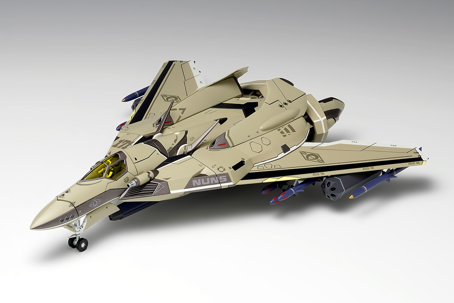 1/72　VF-171 ナイトメアプラス［辺境宙域仕様］